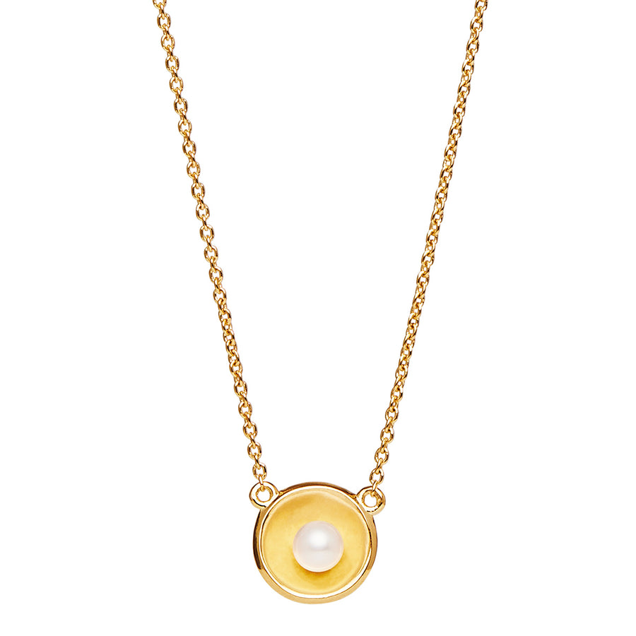 Najo circular yellow gold dish pendant with 4mm pearl